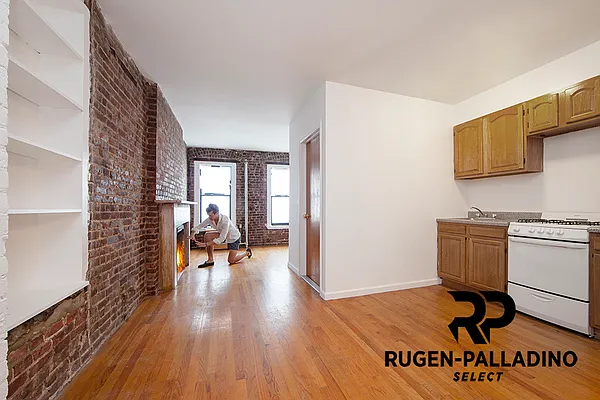 Rented by R New York | media 1