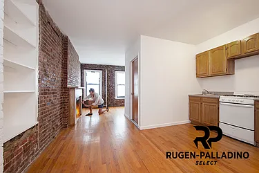 Rented by R New York