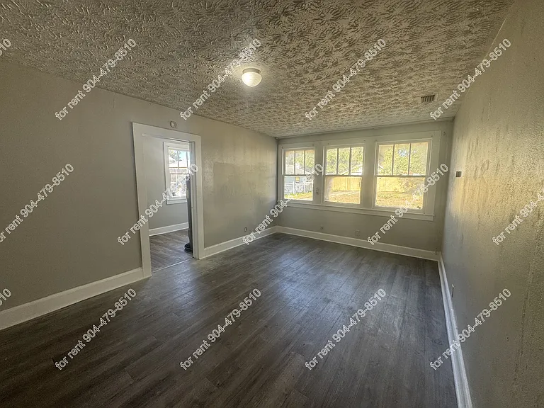 1243 Ida St — Photo 37