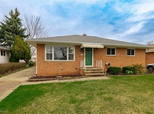 30217 Arnold Rd, Willowick, OH 44095