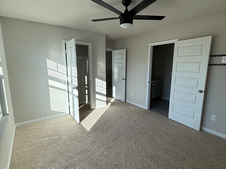 507 Post Oak Ln — Photo 17