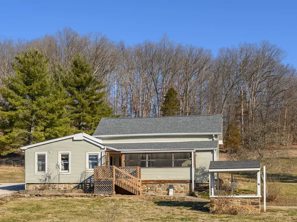 5944 Bellsville Pike, Columbus, IN 47201