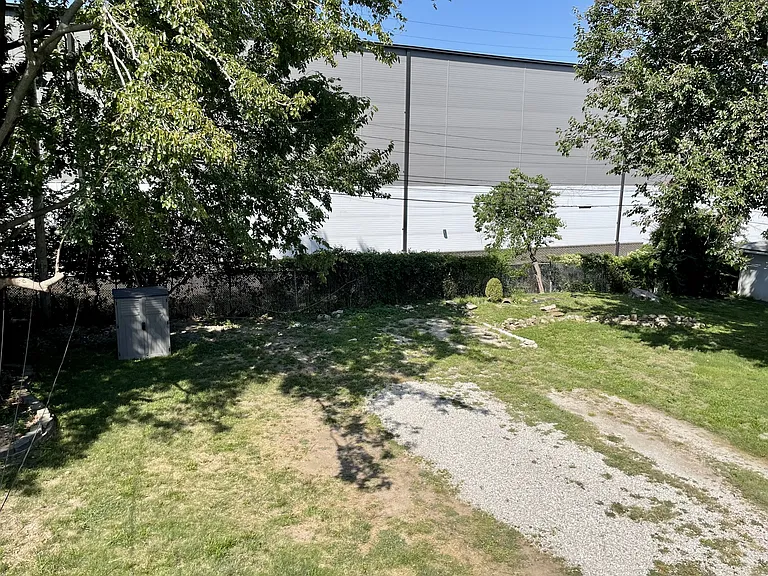 230 W 73rd Ter — Photo 15