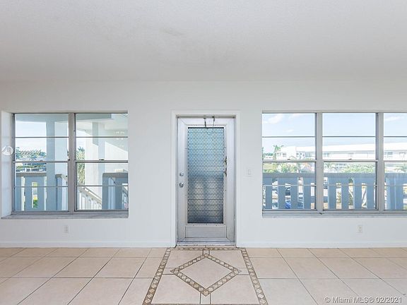 3rd image of 302 Wellington Cir #302-B