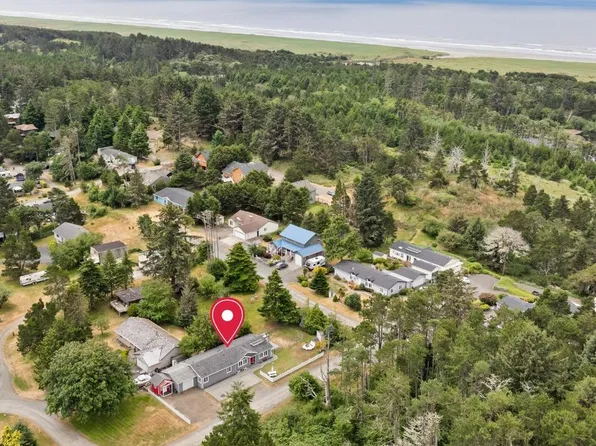 33142 Sea Ridge Ln, Warrenton, OR 97146