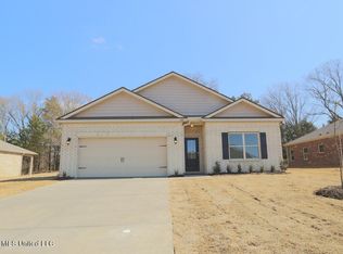 8706 Mary Frances Dr, Southaven, MS 38671
