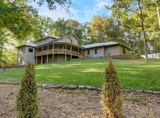 2536 E Melbourne Rd, Springfield, MO 65804