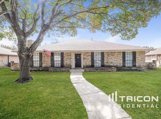 914 Shell Ln, Lancaster, TX 75146