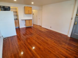 191-14 Station Rd, Flushing, NY 11358