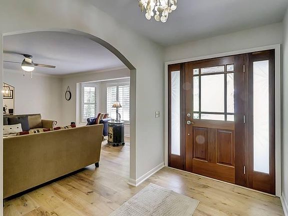 2nd image of 11 Hickory Ln #11
