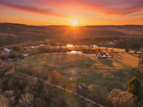 12145 Flowers Rd, West Fork, AR 72774