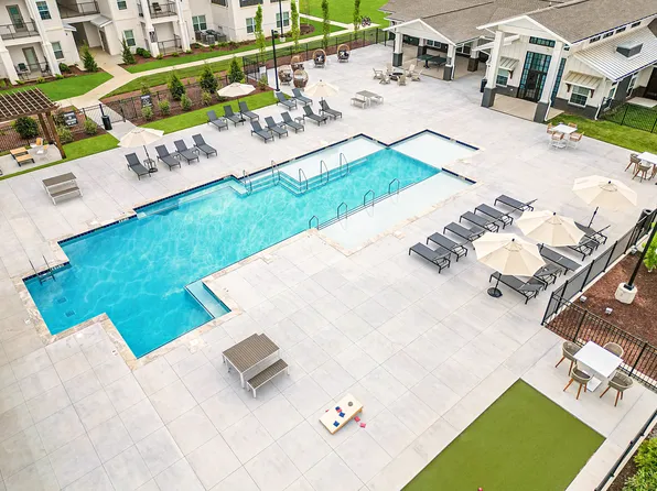 Farmhouse Apartments