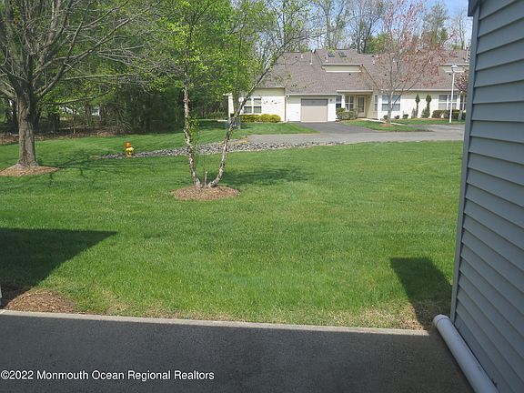 2nd image of 82 Sunnymede St