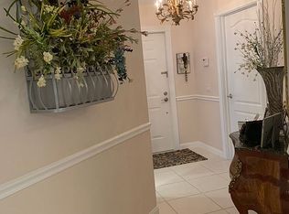 667 Hudson Bay Dr, Palm Beach Gardens, FL 33410