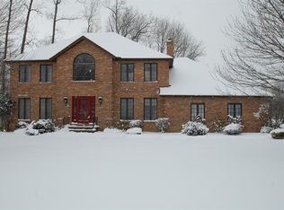 2892 Istra Ln, Willoughby Hills, OH