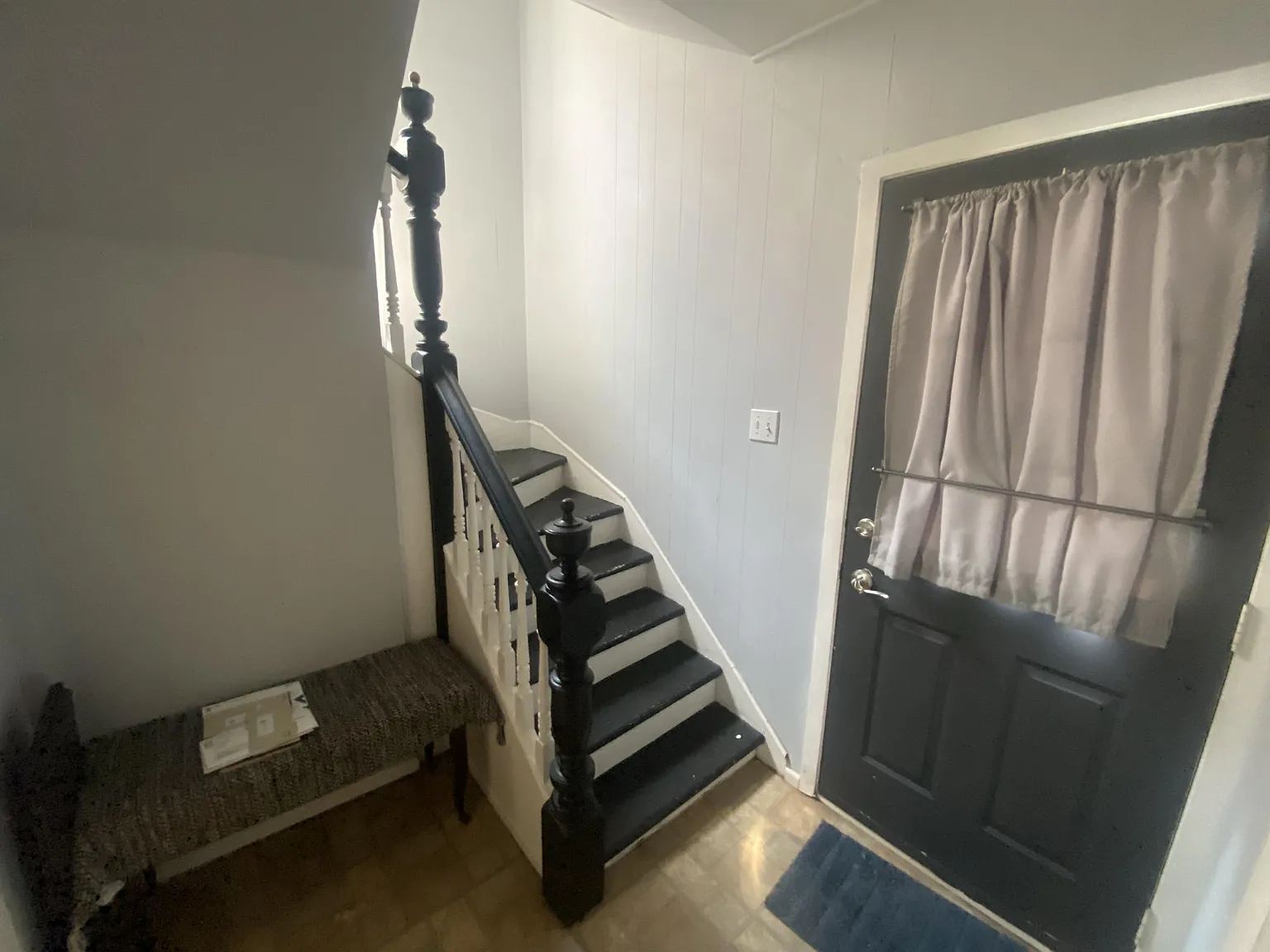 4 bed, 1.5 bath, $2,475 — Photo 4