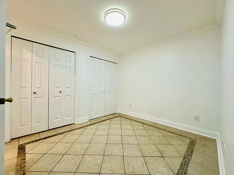 250 E 239th St #1 — Photo 4