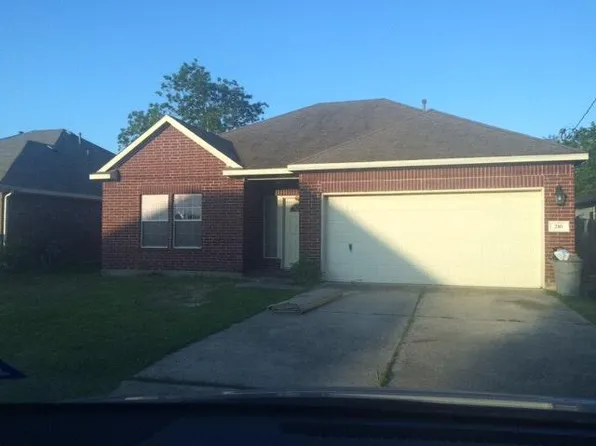 216 N 2nd St, La Porte, TX 77571