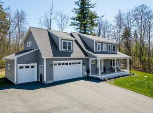 16 Whitman Dr, Rochester, NH 03839
