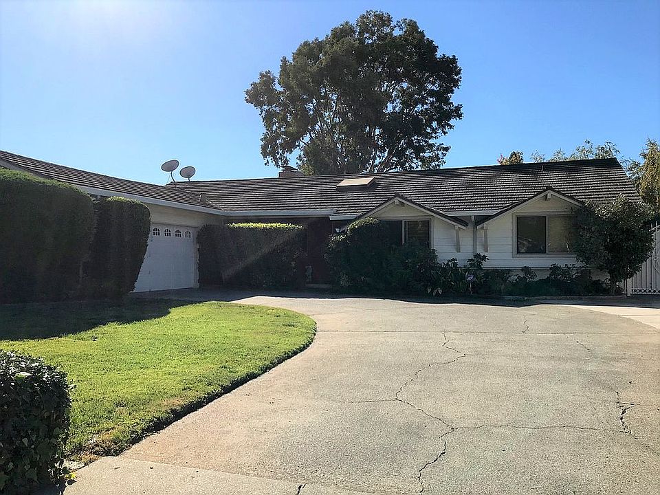 1st image of 12073 Country Squire Ln
