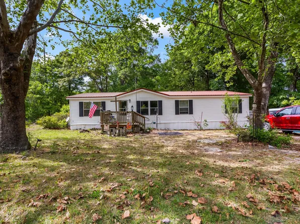 126 Airport Rd, Wagener, SC 29164
