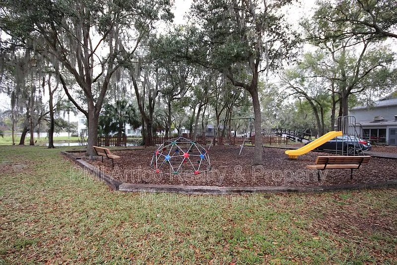 3 bed, 2.0 bath, 1364 sqft, $1,750 — Photo 4
