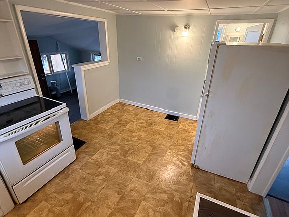 5th image of 240 Horseheads Blvd #1