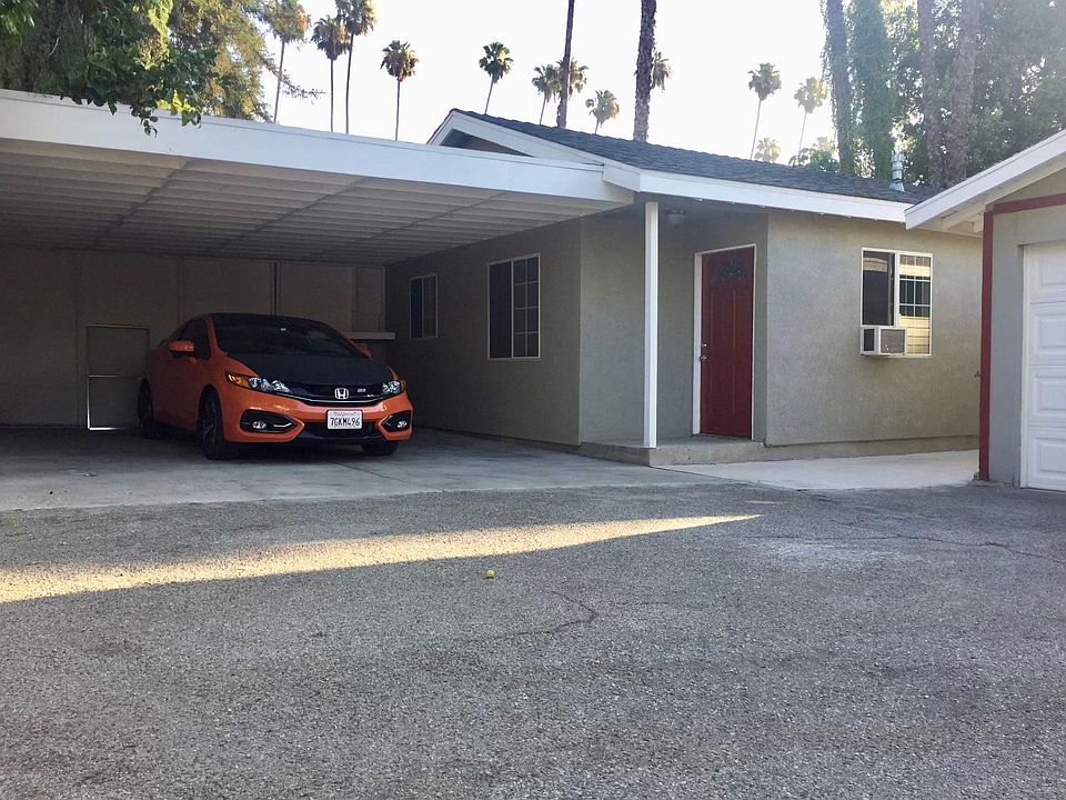 1st image of 590 N El Molino Ave #592