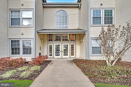 204 Salem Ct #1 Photo 1