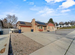 1093 Colima Dr, Sandy, UT 84094