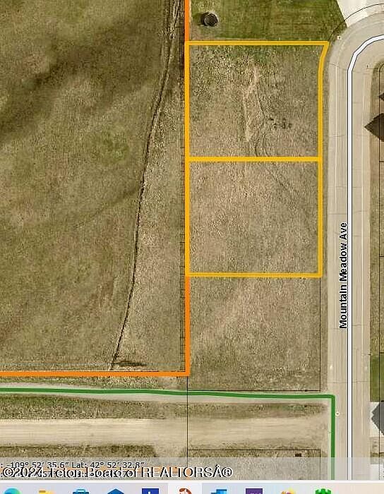 2nd image of X2 Mountain Meadow Ave