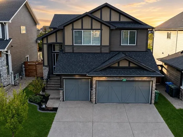 205 W Aspenmere Way, Chestermere, AB T1X 0Y2