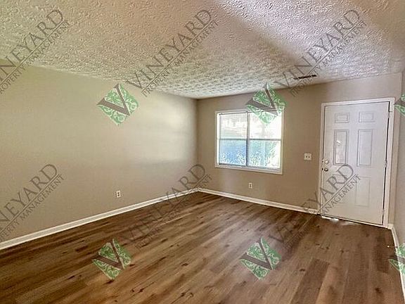 5th image of 166 Kimberly Way SW