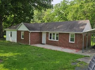 1488 Rice Rd, Centerville, IN 47330