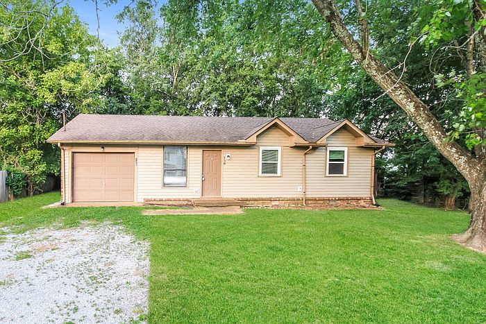 1st image of 138 Deer Park Cir