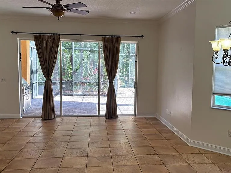 10547 Martinique Isle Dr — Photo 11
