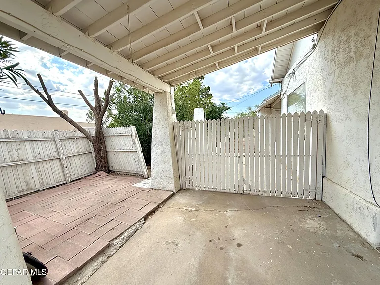 611 New York Ave — Photo 41