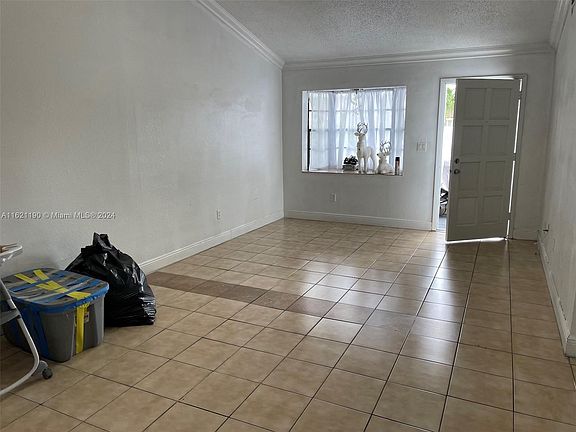 5th image of 8828 NW 114th St