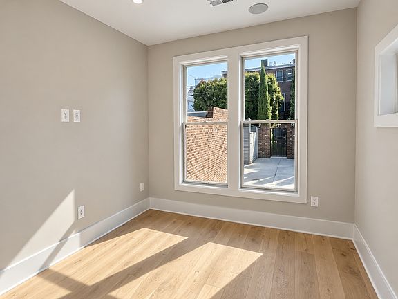 5th image of 1319 11th St NW #4