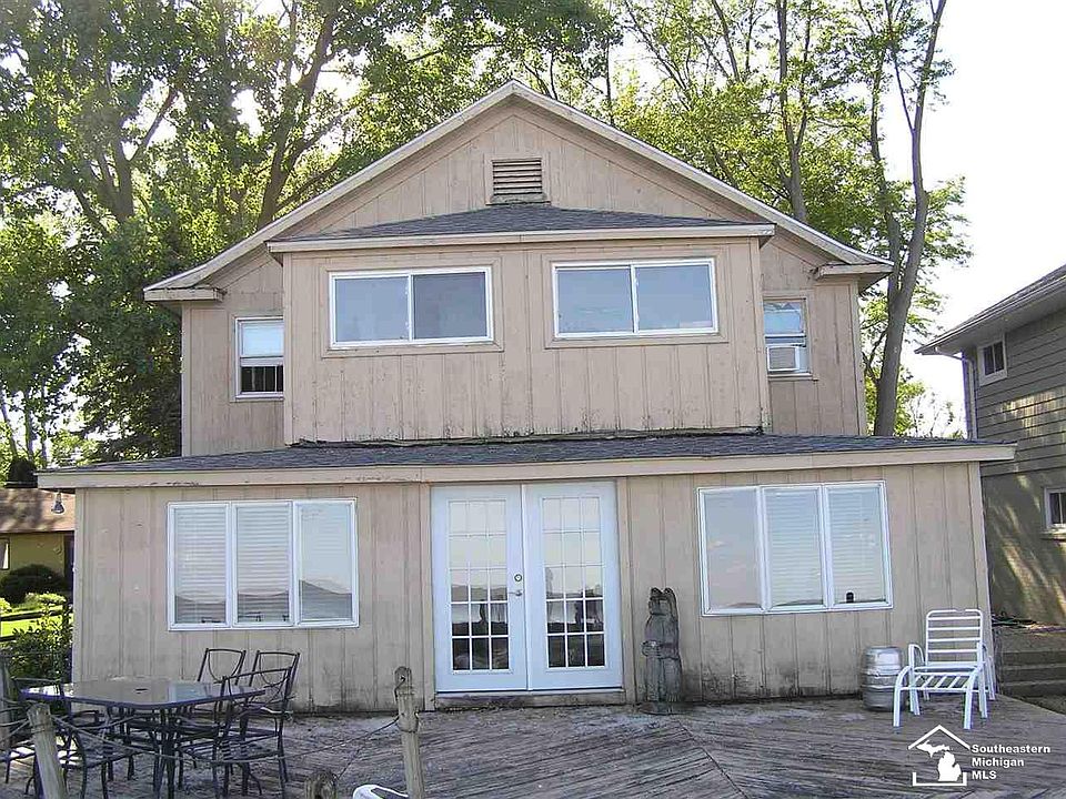 1st image of 12144 N Lakeshore Dr