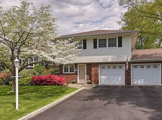 11 Stanford Pl, Wayne, NJ 07470
