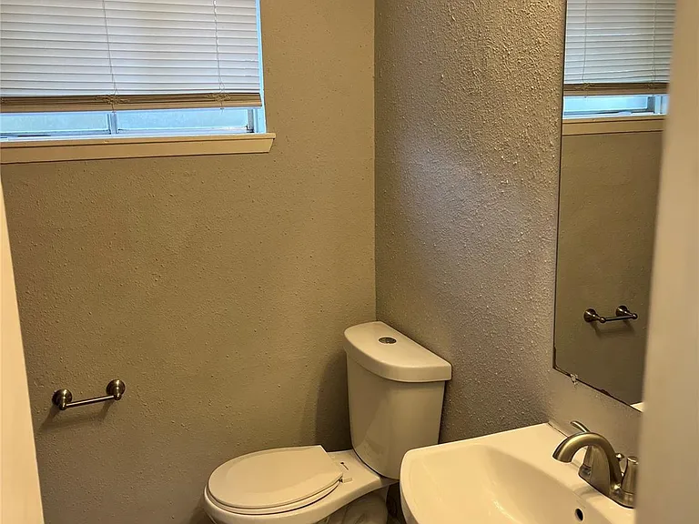 5142 Madden Ln — Photo 5