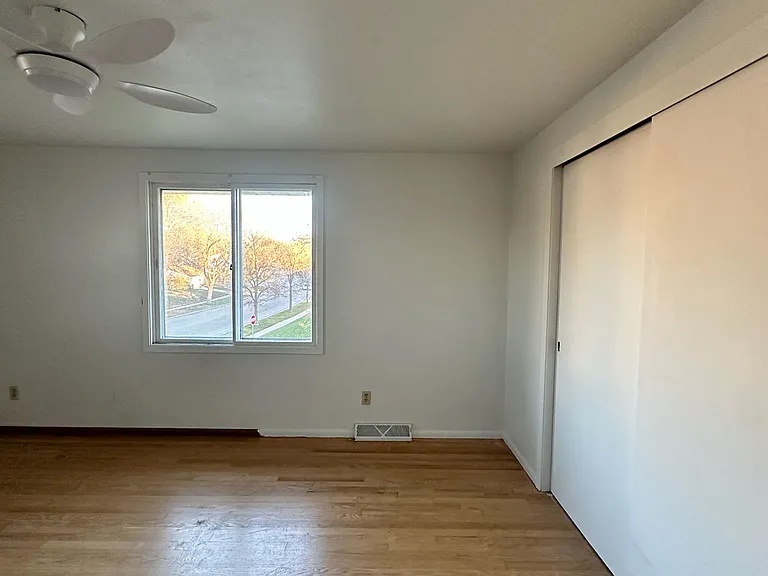 1834 Cardinal Dr — Photo 8