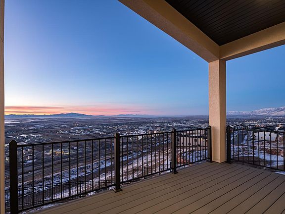 4th image of 846 S Finley Cir