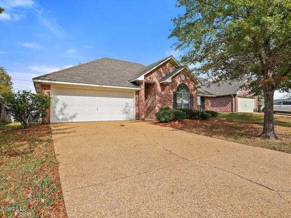 702 Wedgewood Ct, Brandon, MS 39047