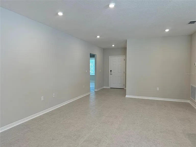 59 Foster Ln — Photo 3