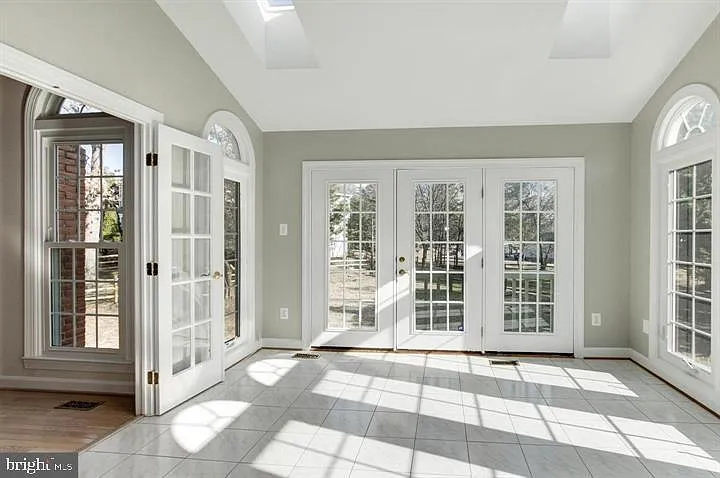 14213 Floral Park Dr — Photo 21