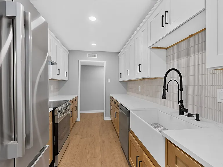 1004 Cross Bend Rd — Photo 13