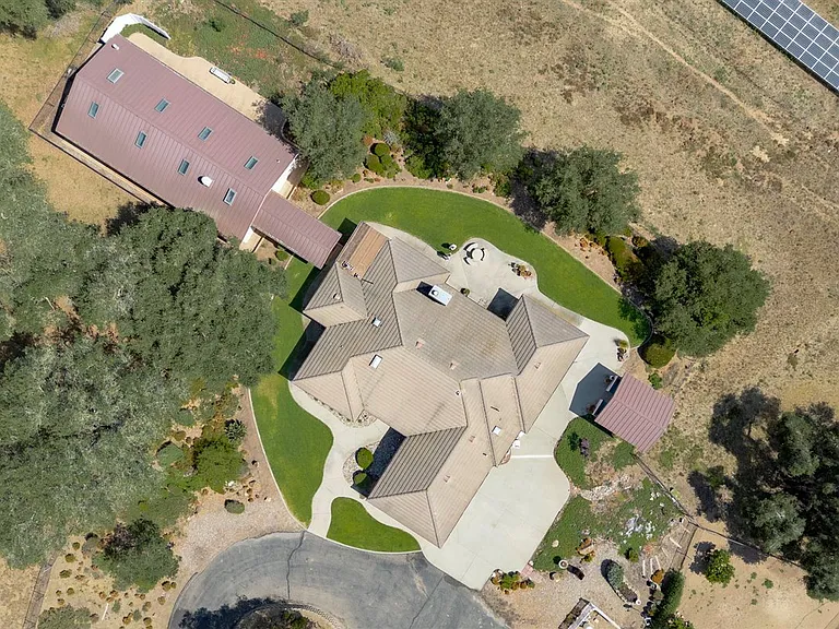 688 Willow Rd — Photo 42