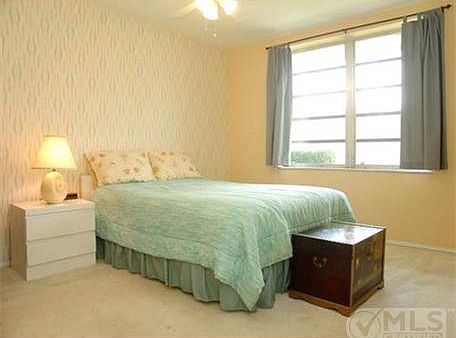5th image of 3235 SE 11th St #12B
